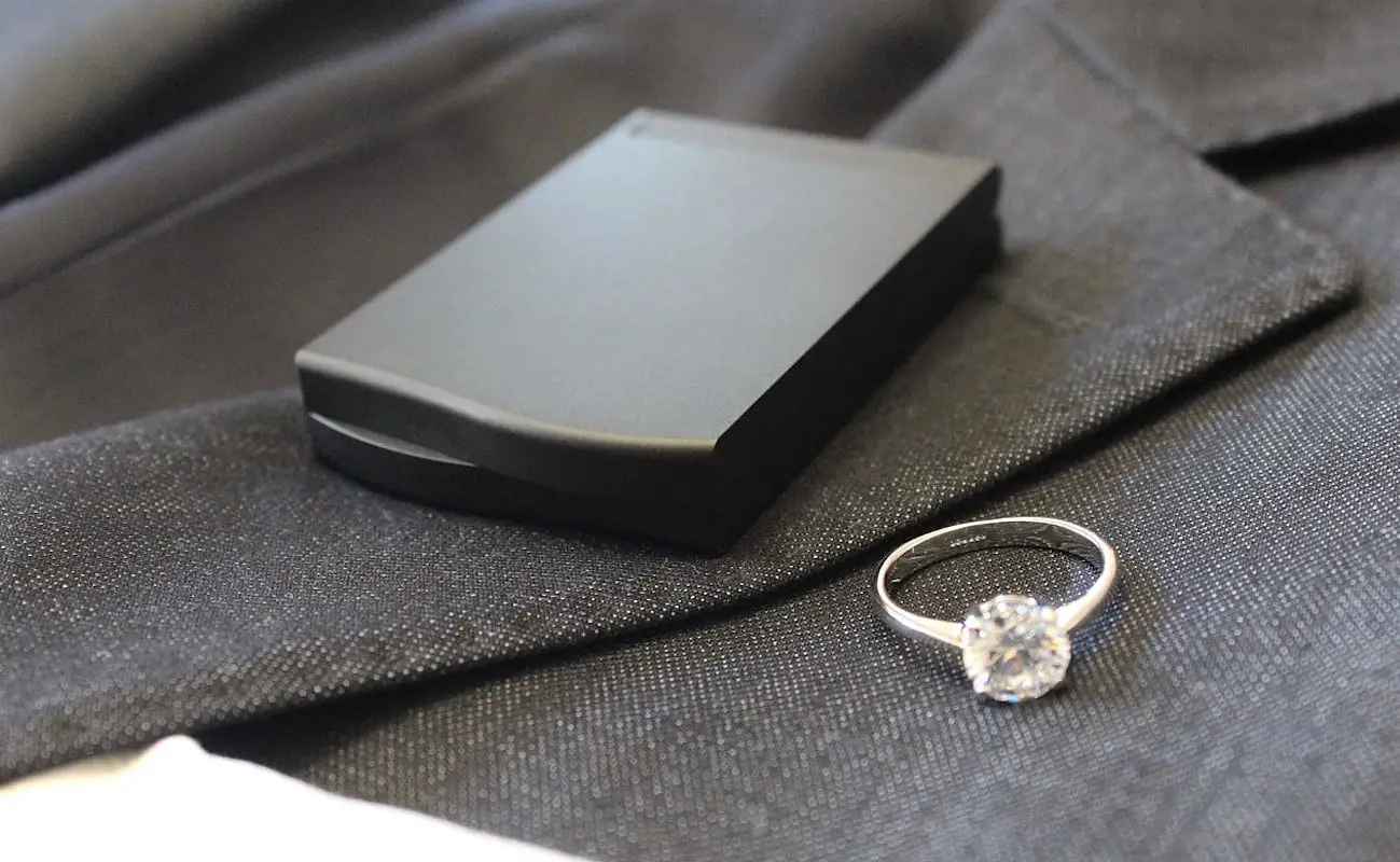 clifton engagement ring box